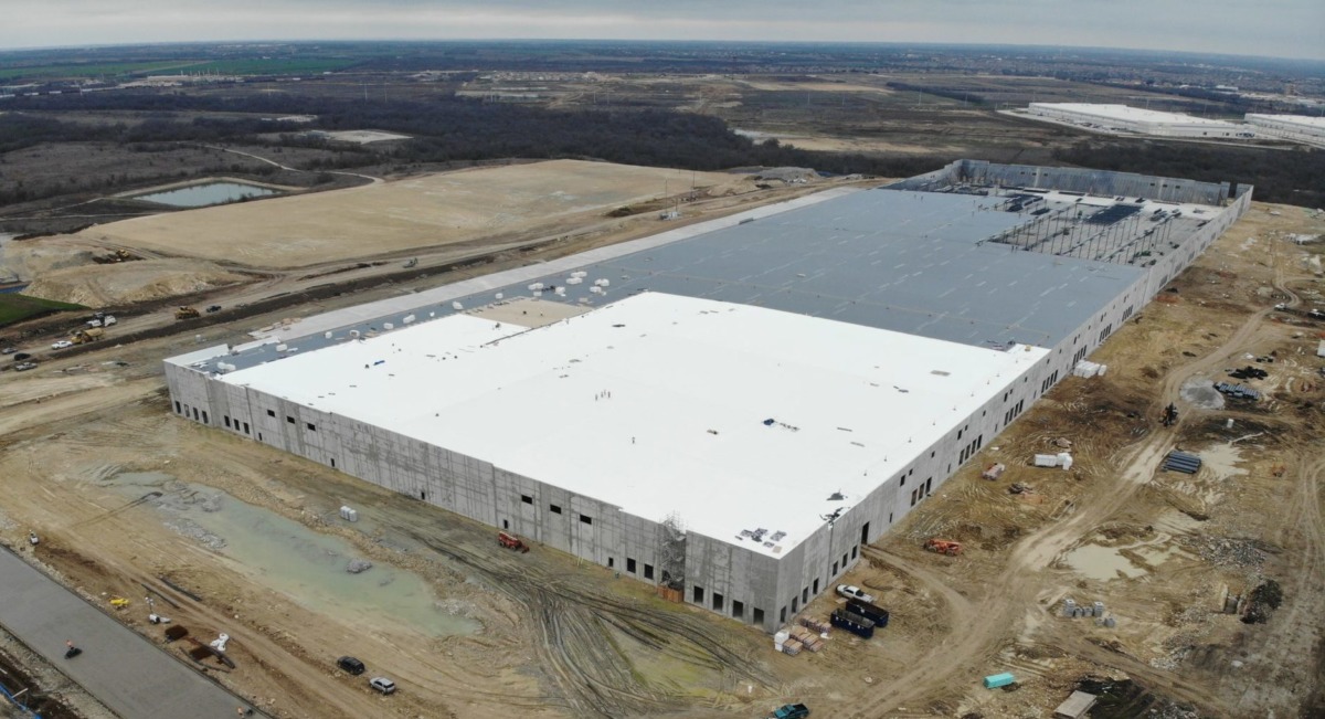 Ariat International sets opening date for giant distribution center in